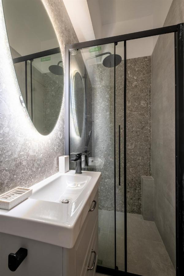 Luxury Penthouse In Prime Central Athens Thissio By Ghh Buitenkant foto